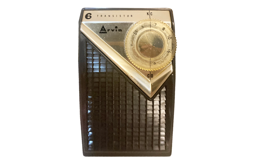 10_Arvin-Transistor-gold.png